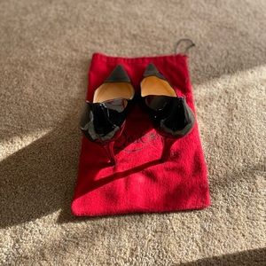 Size 41 1/2 Black patent Christian louboutin heels